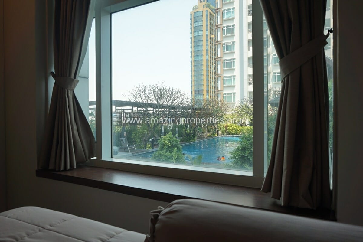 2-Bedroom-Condo-for-Sale-at-Circle-Condominium-17-8576.jpg