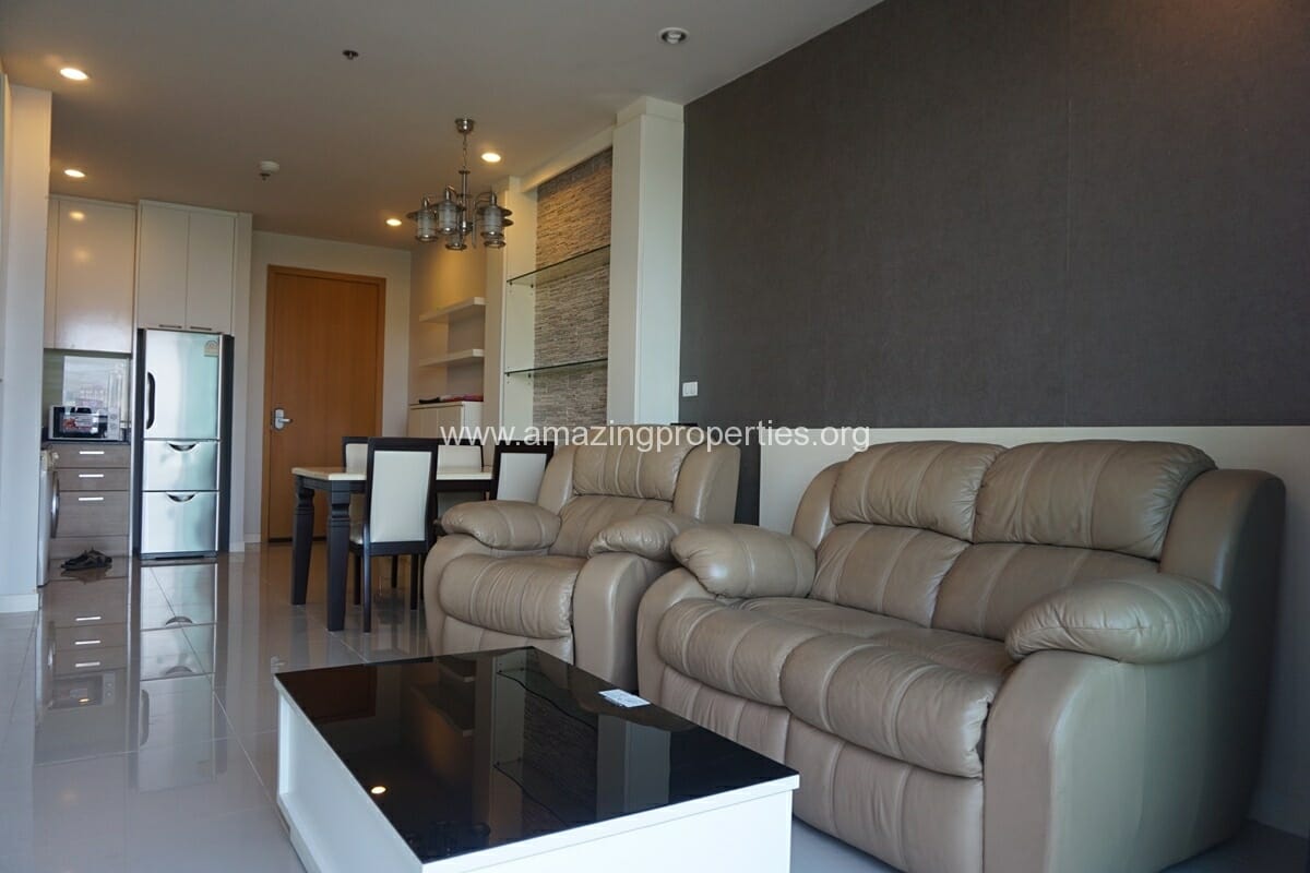 2-Bedroom-Condo-for-Sale-at-Circle-Condominium-5-9196.jpg