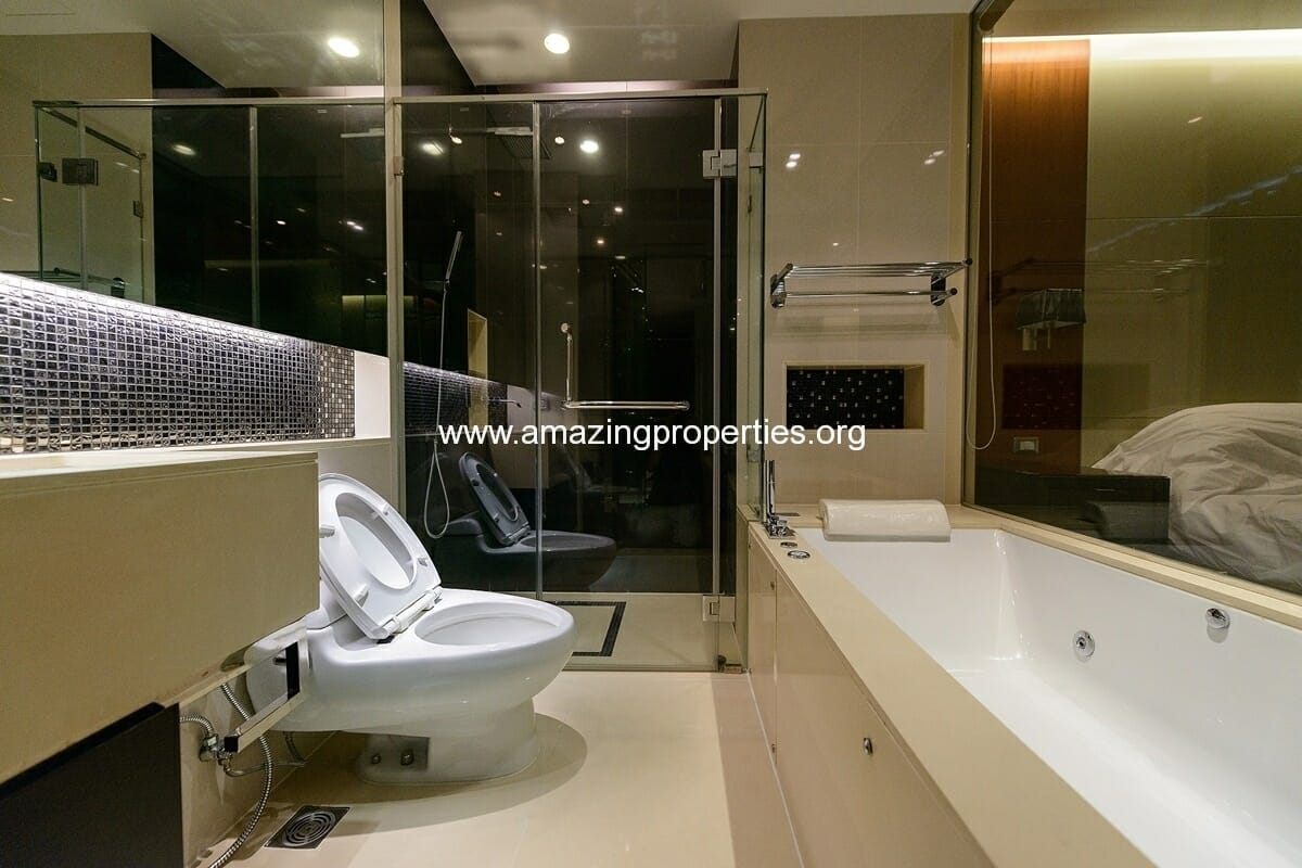 2-Bedroom-Condo-in-The-Address-Sukhumvit-28-8-8771.jpg