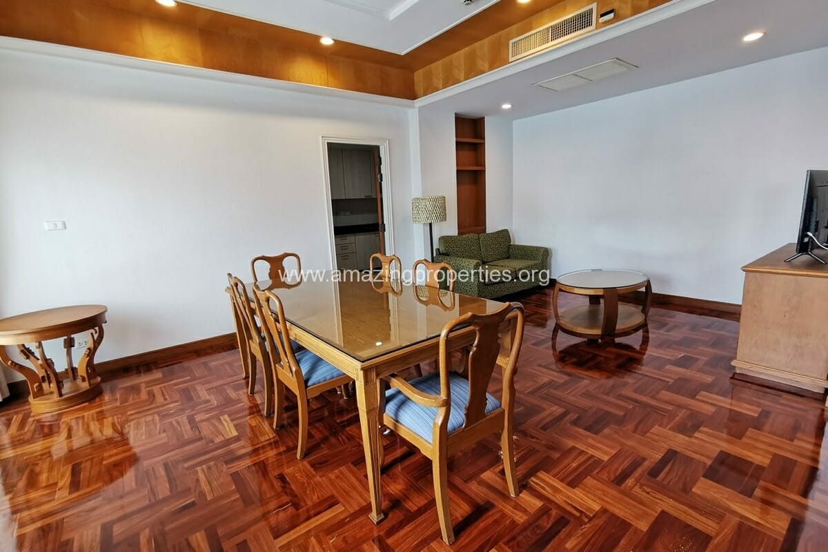 2-Bedroom-apartment-Chaidee-Mansion-4-5369.jpg