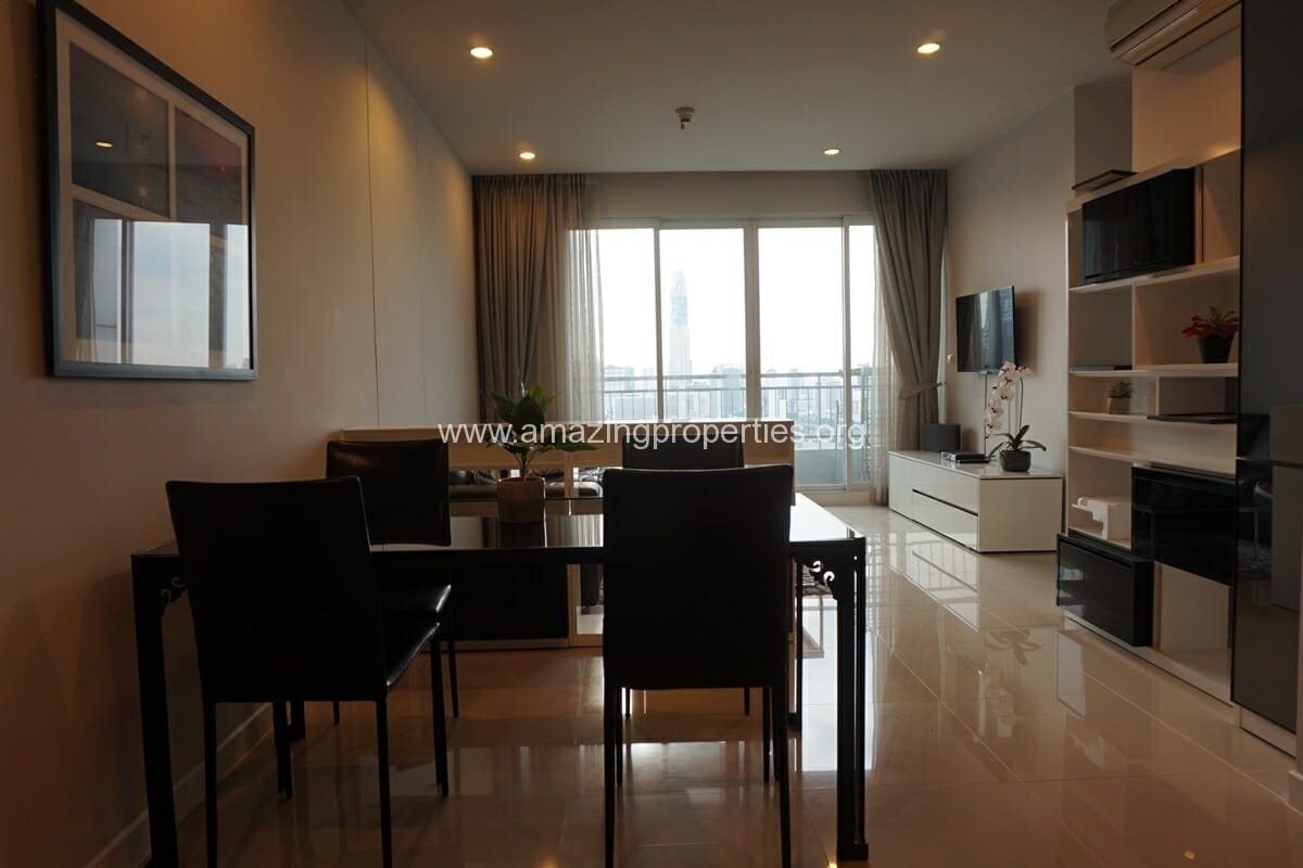 2-Bedroom-condo-Circle-Condominium-3-2142.jpg