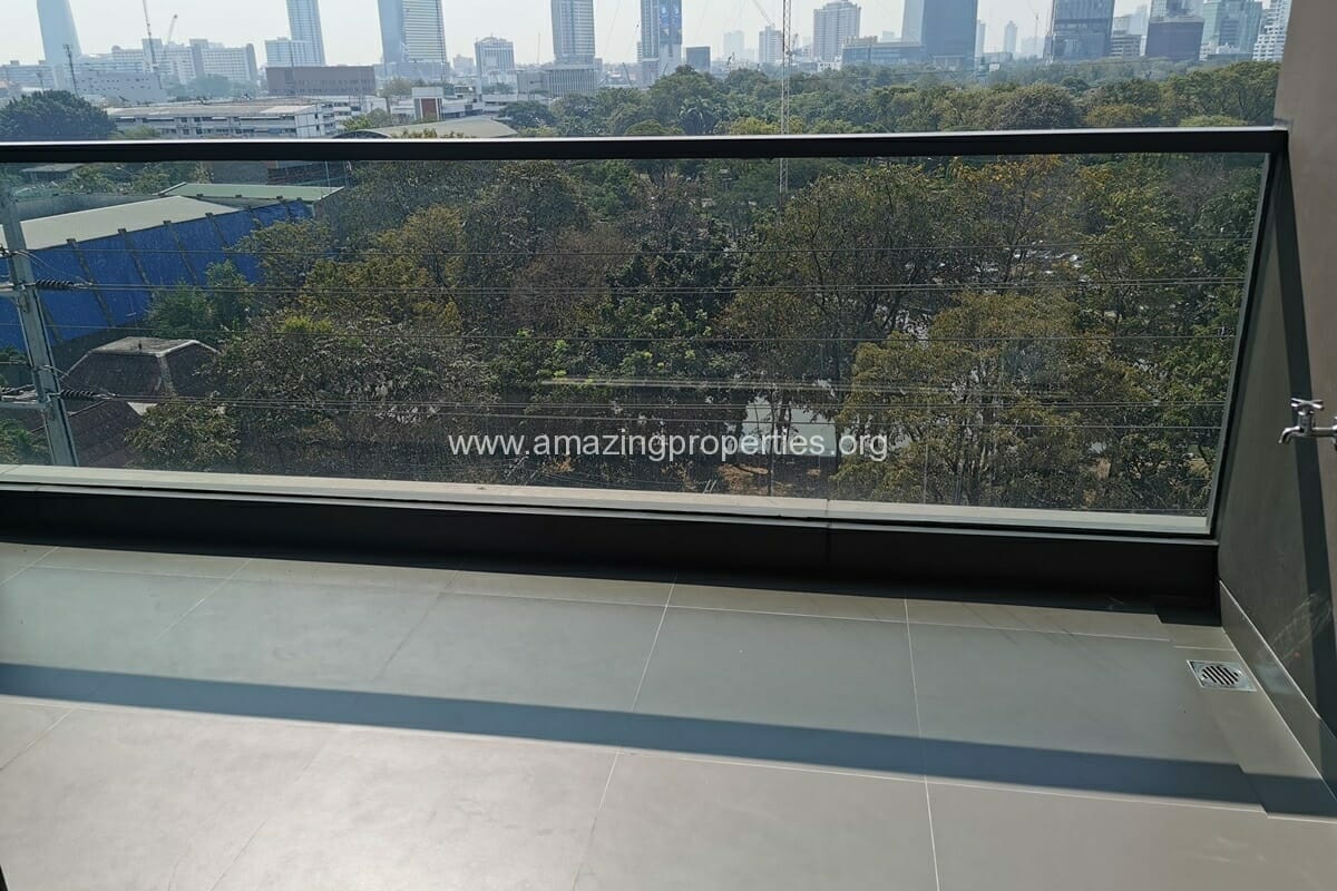 2-Bedroom-condo-Sindhorn-Tonson-4-5790.jpg