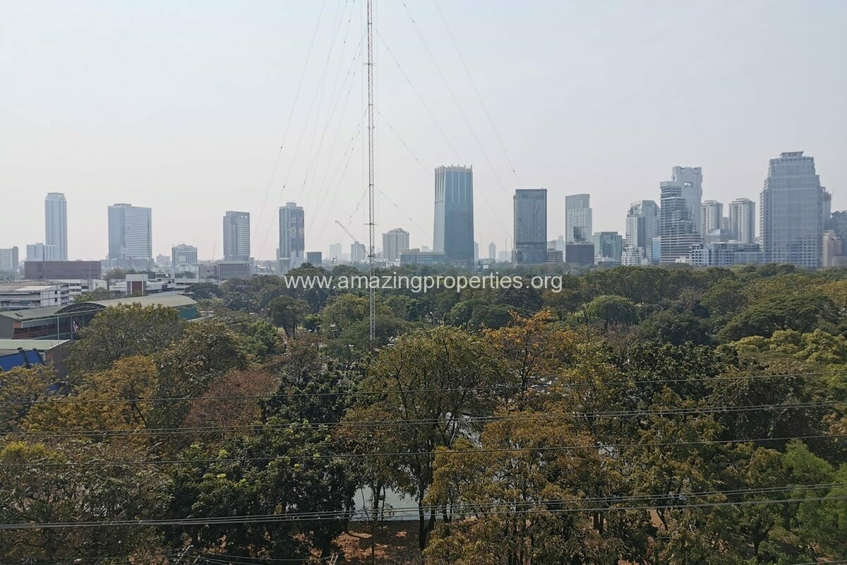 2-Bedroom-condo-Sindhorn-Tonson-5-2422.jpg