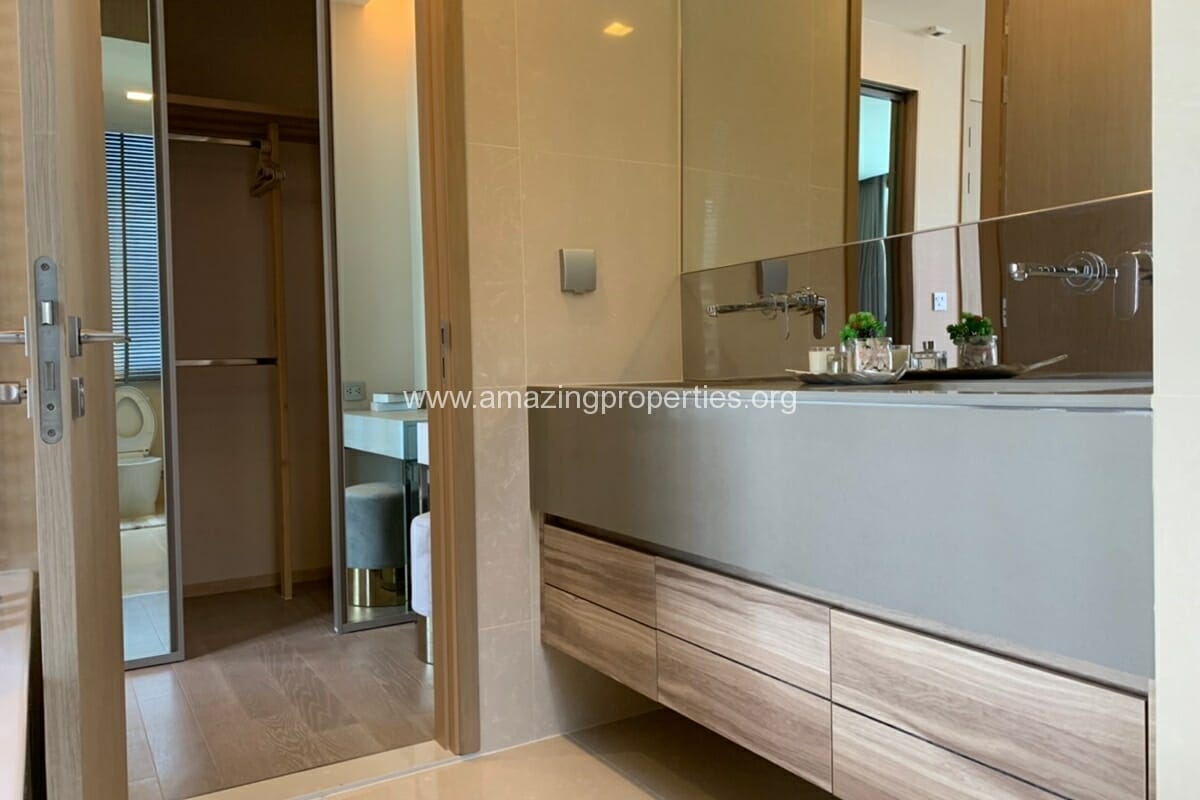 2-Bedroom-condo-for-Rent-at-The-Esse-Asoke-22-1379.jpg
