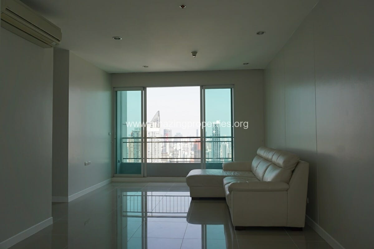 2-Bedroom-condo-for-Sale-at-Circle-Petchaburi-13-5611.jpg