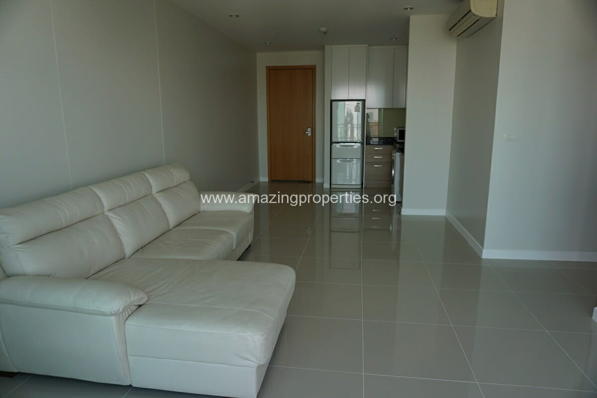 2-Bedroom-condo-for-Sale-at-Circle-Petchaburi-6-5398.jpg