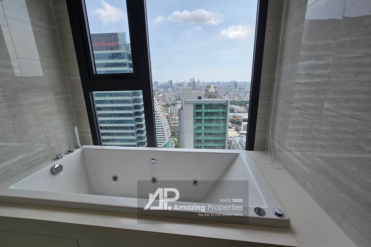 2-bedroom-ANIL-SATHORN-12-20-2397.jpg