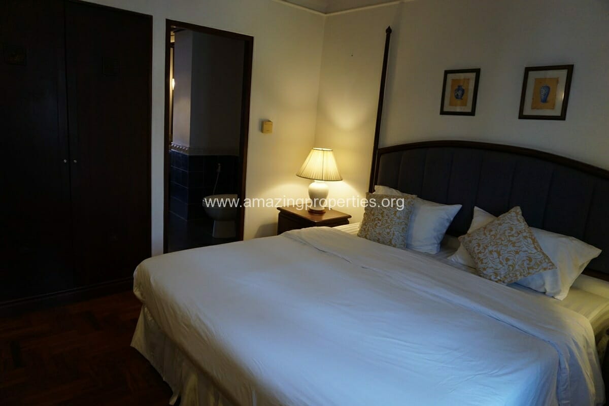 2-bedroom-Apartment-for-Rent-Piya-Place-Tonson-12-4805.jpg