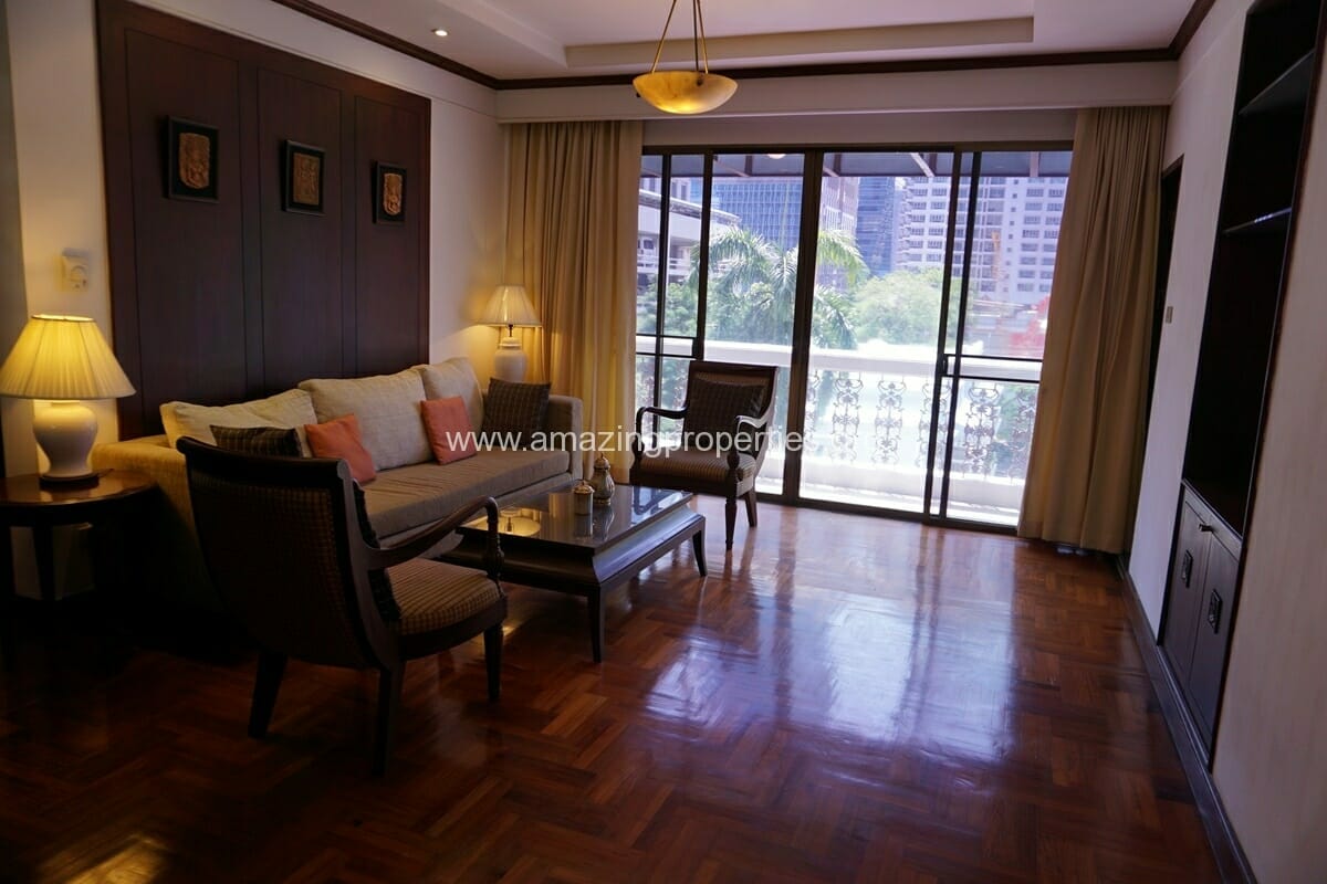 2-bedroom-Apartment-for-Rent-Piya-Place-Tonson-2-6919.jpg