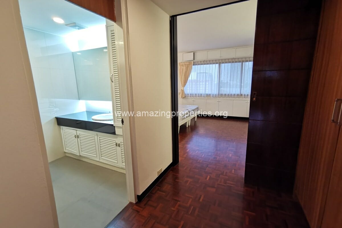 2-bedroom-Baan-Sukhumvit-34-13-7199.jpg