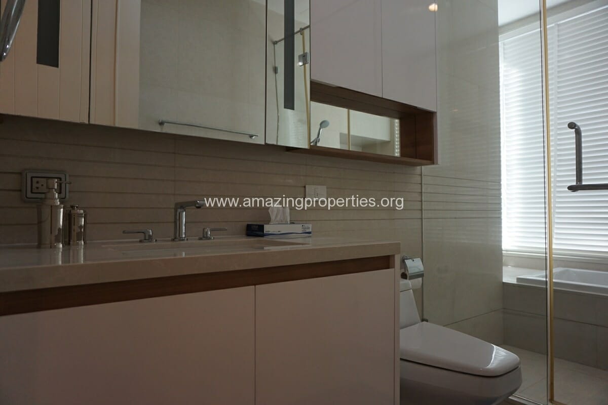 2-bedroom-Condo-for-rent-Q-Langsuan-8-4474.jpg