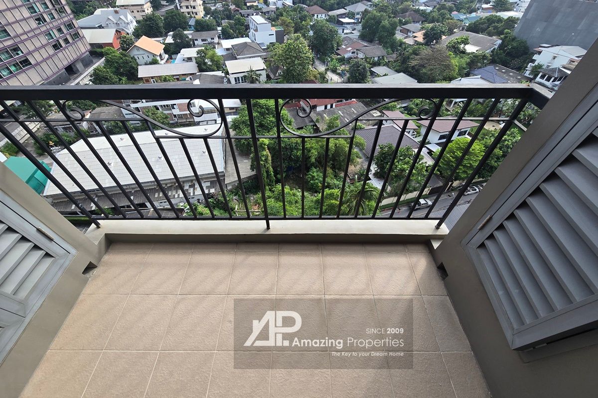 2-bedroom-Crest-Sukhumvit-34-3-6312.jpg