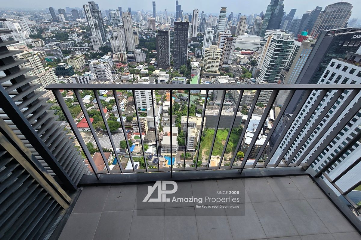 2-bedroom-Edge-Sukhumvit-23-3-4296.jpg