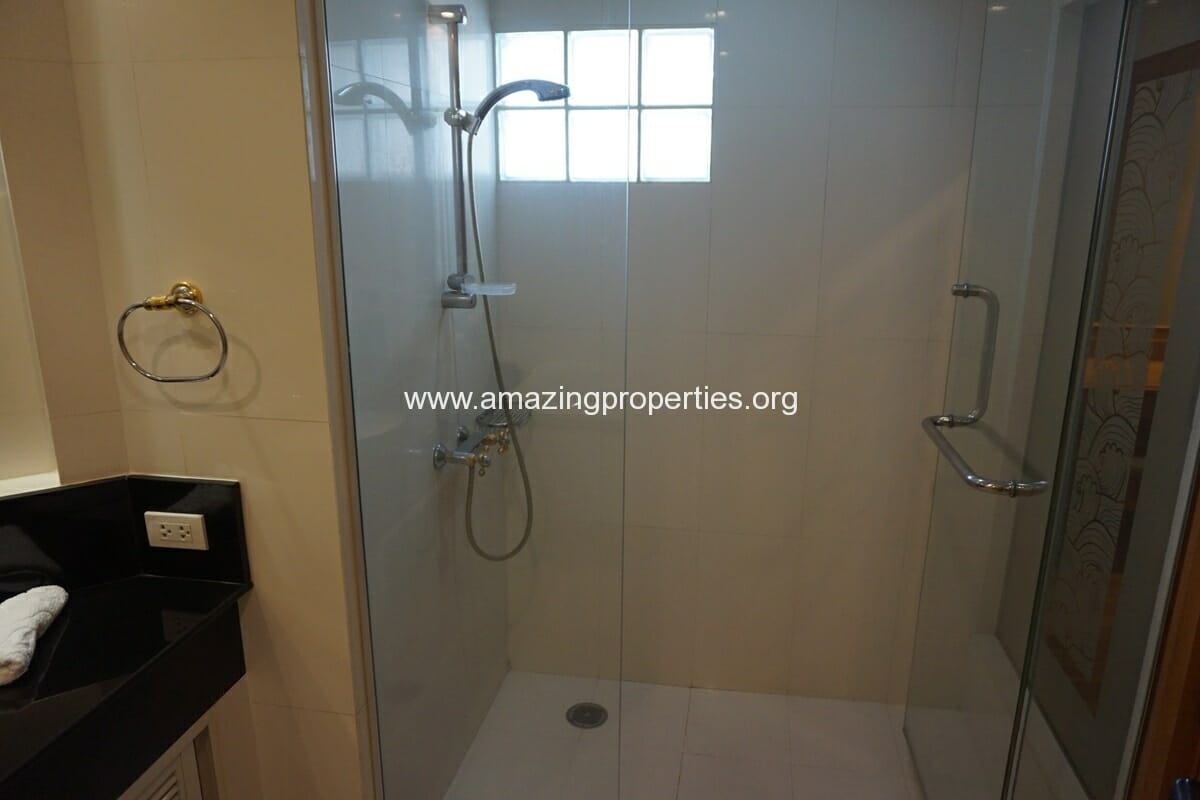 2-bedroom-Empire-Sawatdi-9-3188.jpg