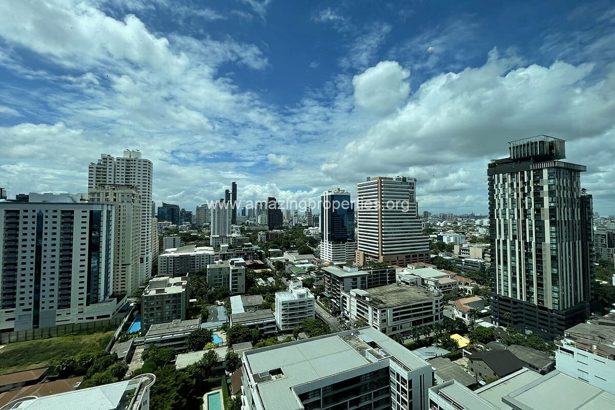 2-bedroom-Fullerton-Sukhumvit-8-2703.jpg
