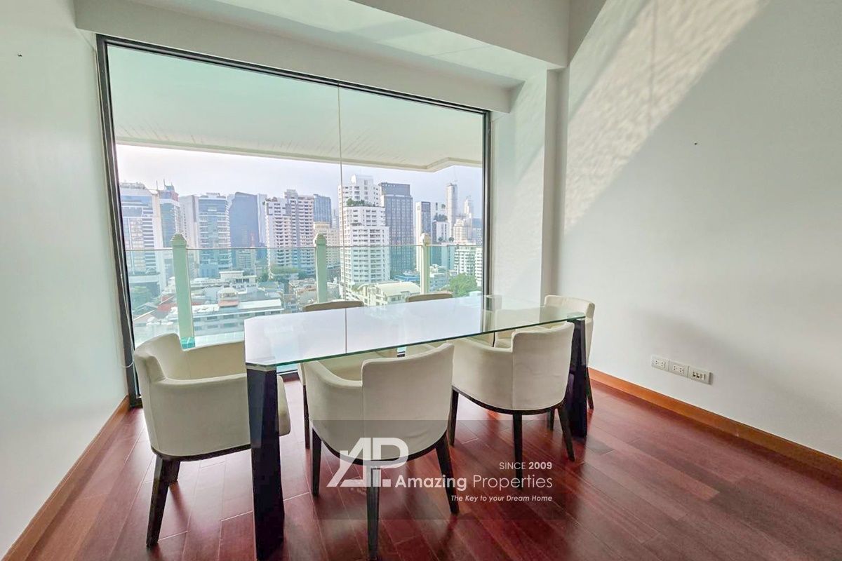 2-bedroom-Le-Raffine-Sukhumvit-39-42-3900.jpg