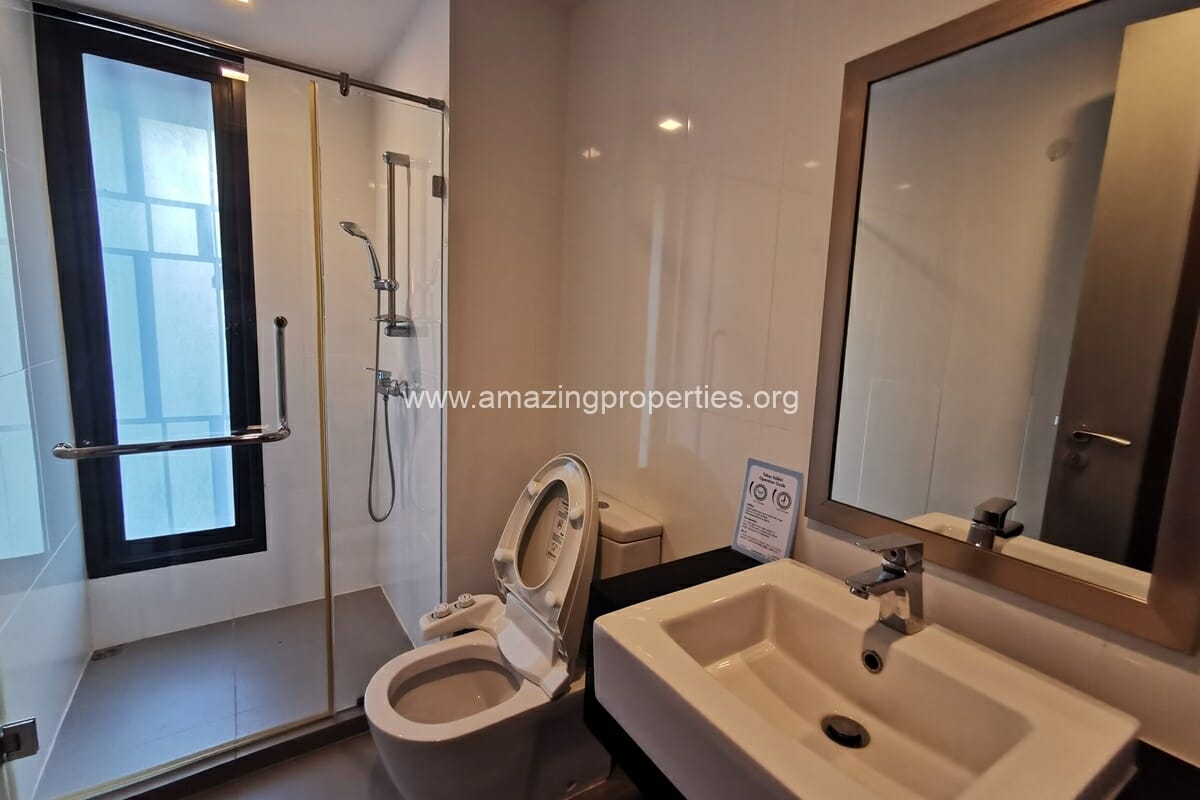 2-bedroom-Mirage-condominium-9-4223.jpg