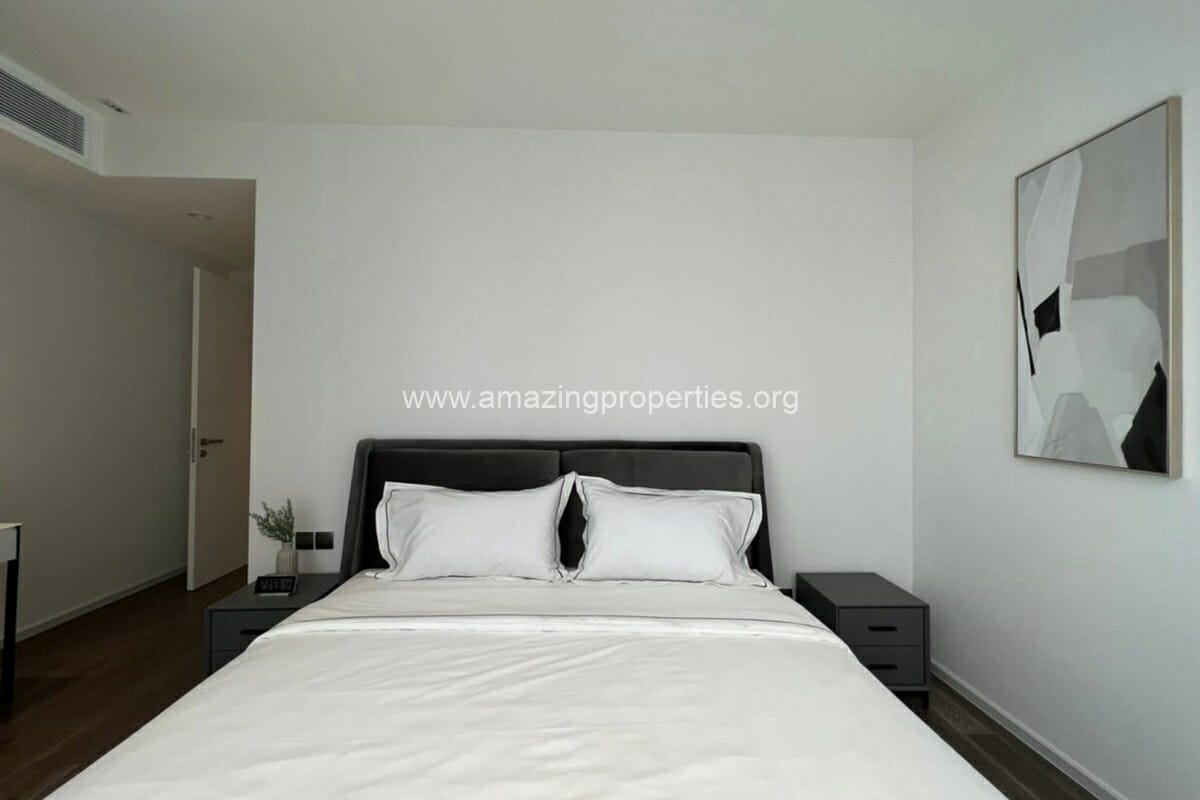 2-bedroom-Muniq-Sukhumvit-23-2-4440.jpg