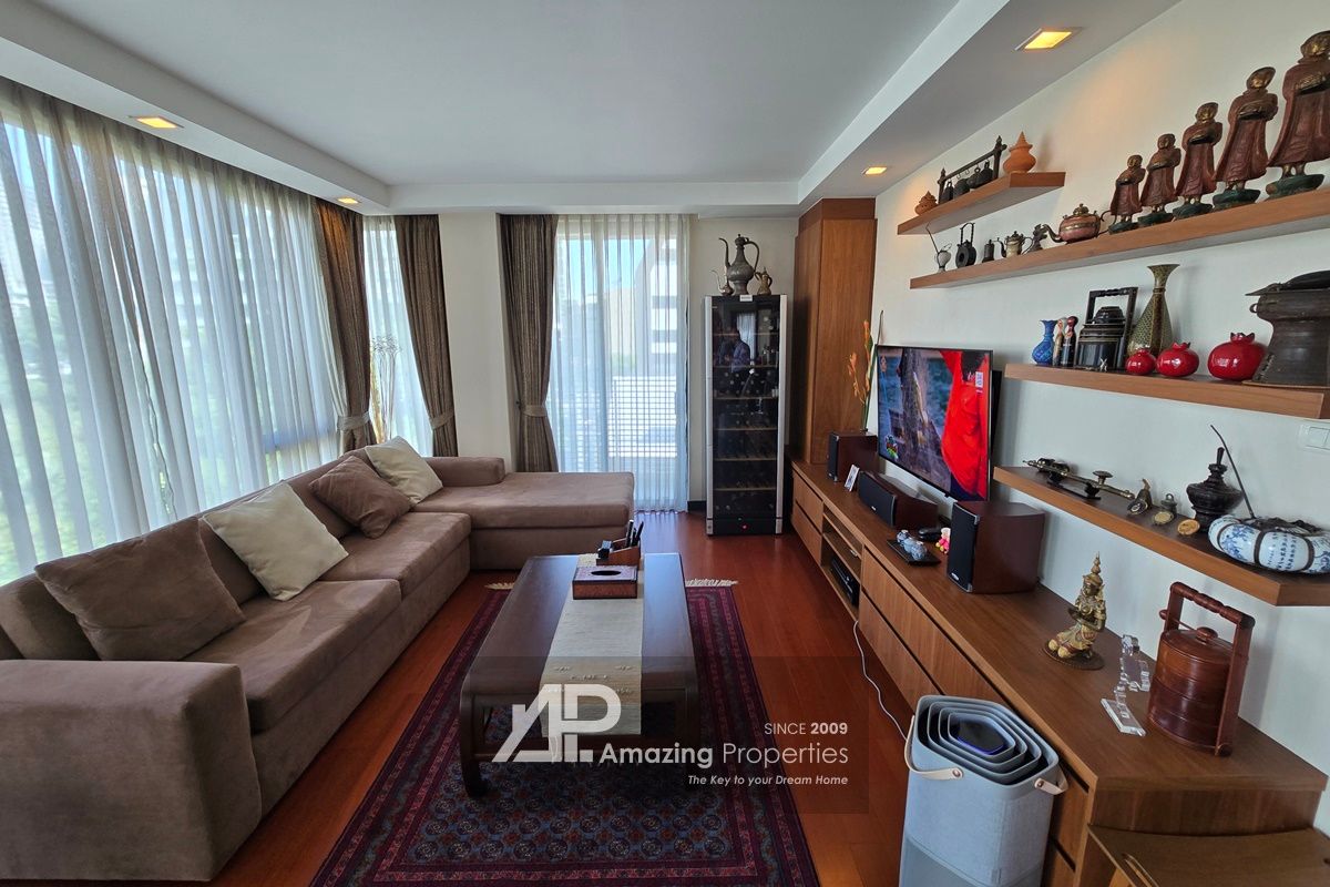 2-bedroom-O2-Hip-Condo-20-2679.jpg