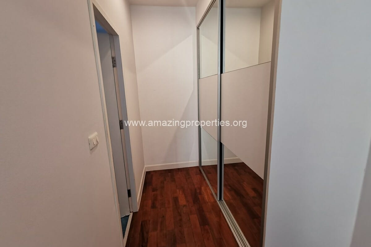 2-bedroom-Siri-Residence-Sukhumvit-24-11-6384.jpg