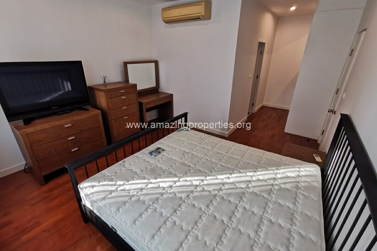 2-bedroom-Siri-Residence-Sukhumvit-24-9-1570.jpg