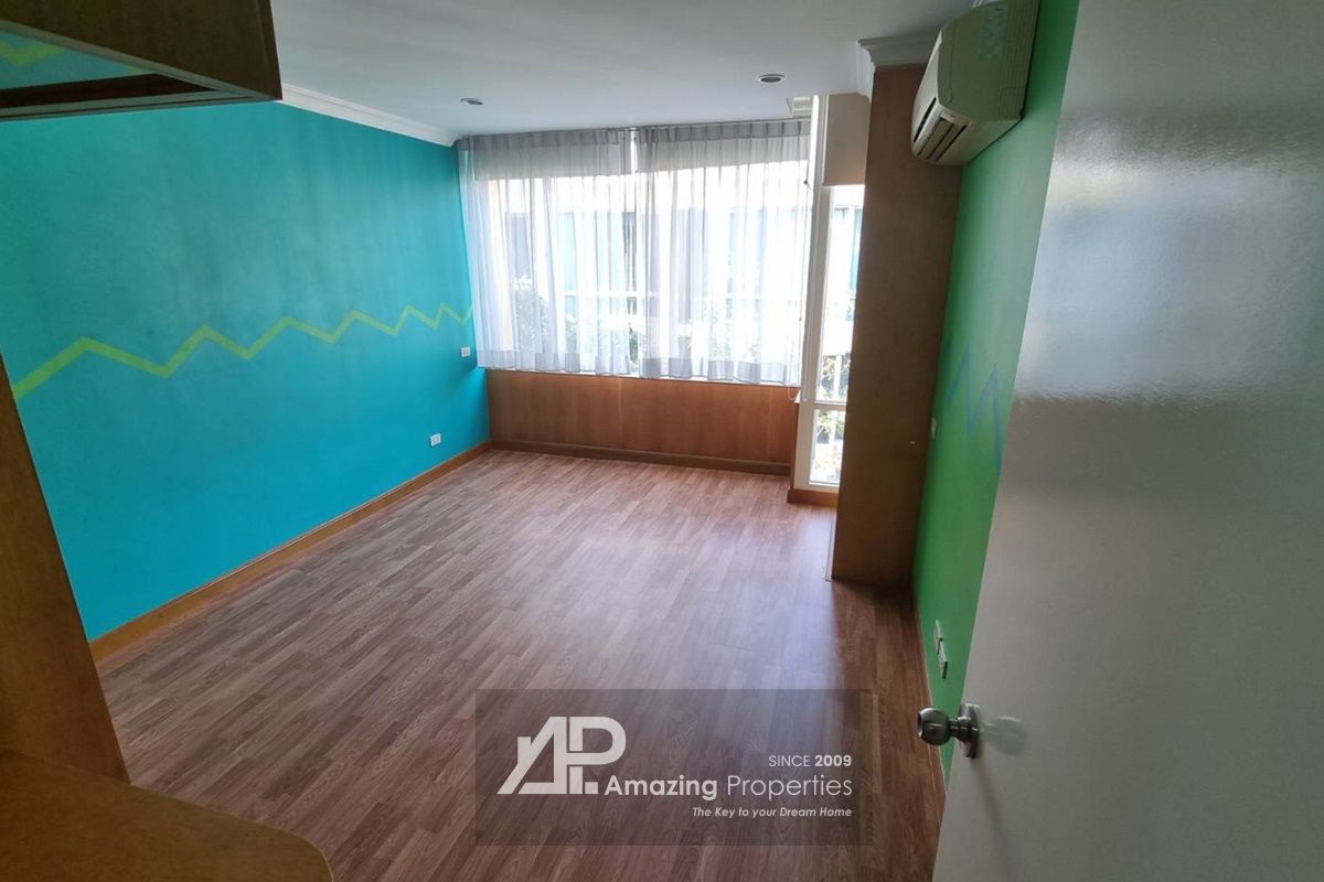2-bedroom-Siri-Sukhumvit-10-7-3472.jpg