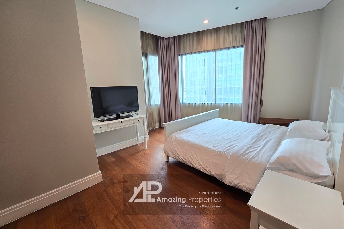 2-bedroom-The-Bright-Sukhumvit-24-13-8526.jpg