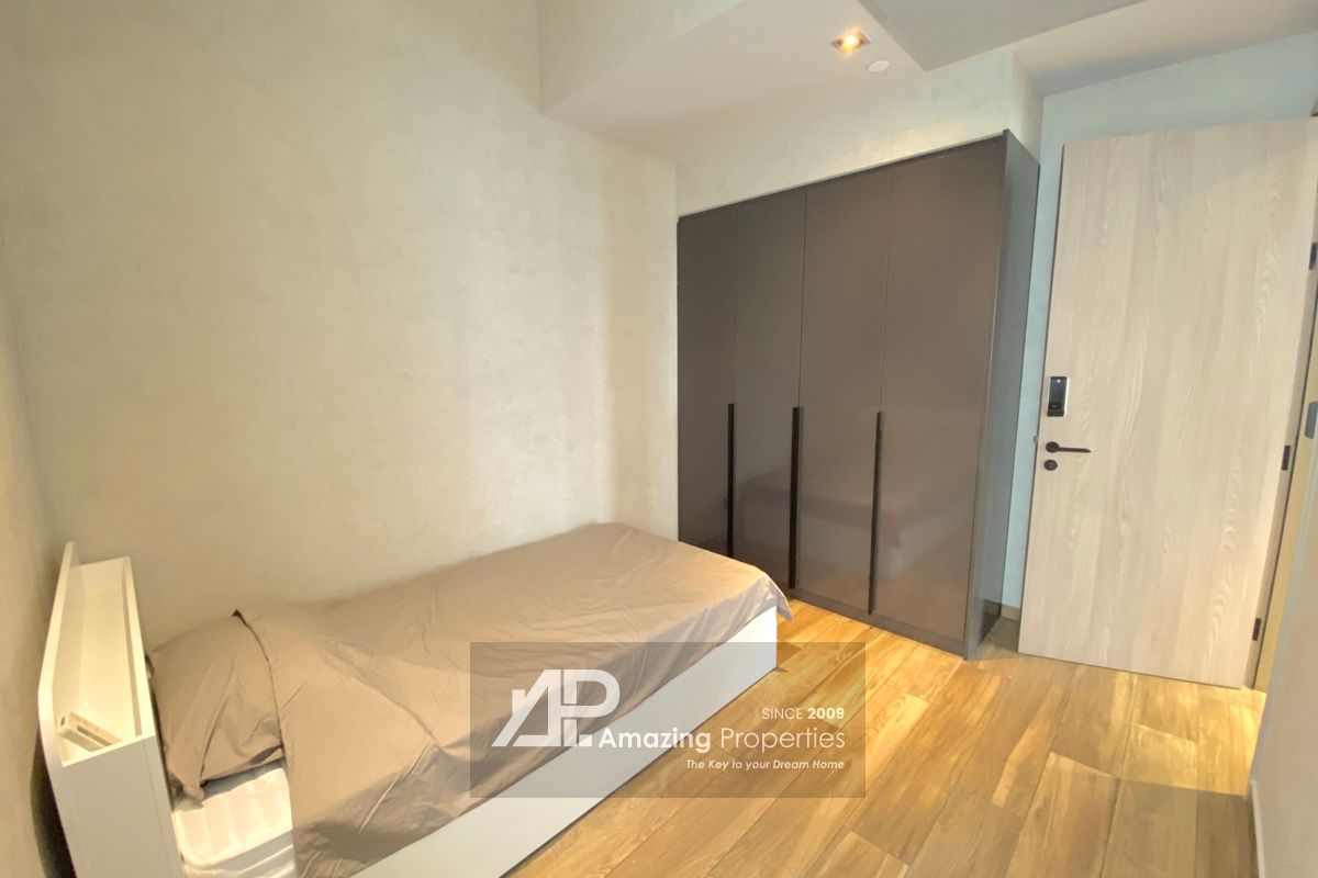 2-bedroom-The-Lofts-Asoke-(3)-2439.jpg