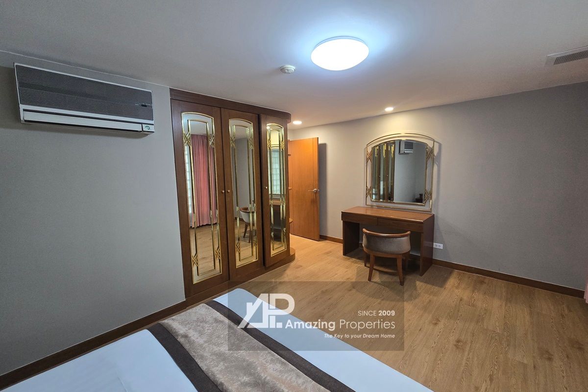 2-bedroom-United-Tower-Thonglor-(7)-1425.jpg