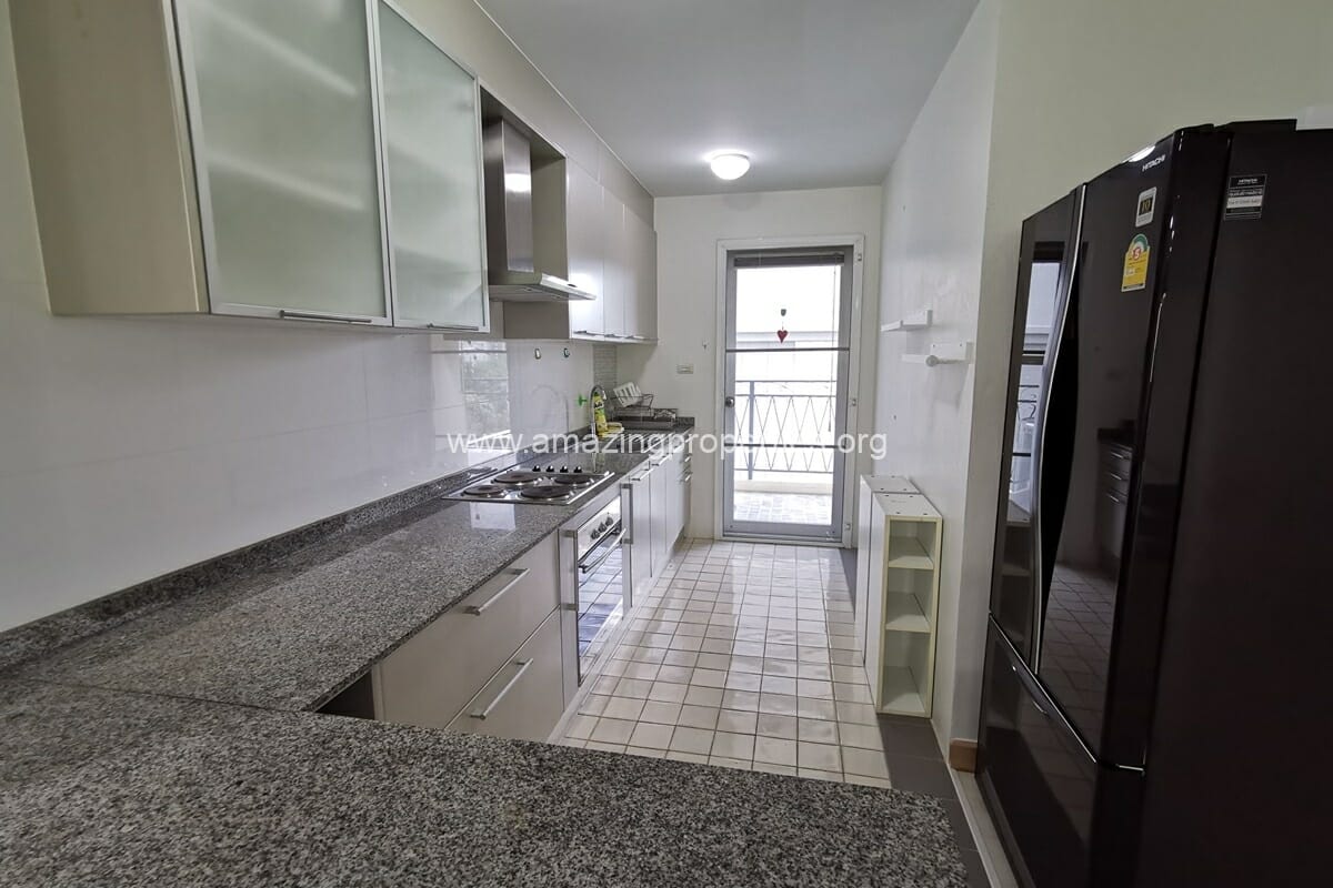 2-bedroom-apartment-31-Place-4-6542.jpg