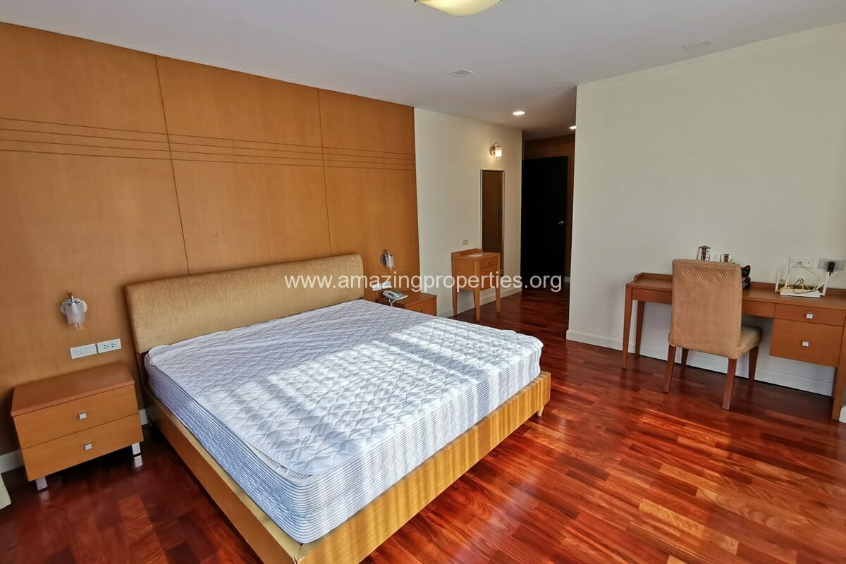 2-bedroom-apartment-Baan-Mela-17-3857.jpg