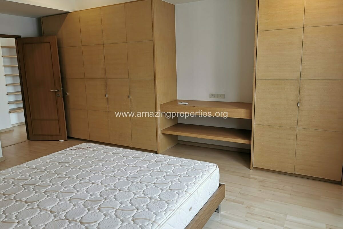 2-bedroom-apartment-Baan-Sukhumvit-27-17-7085.jpg