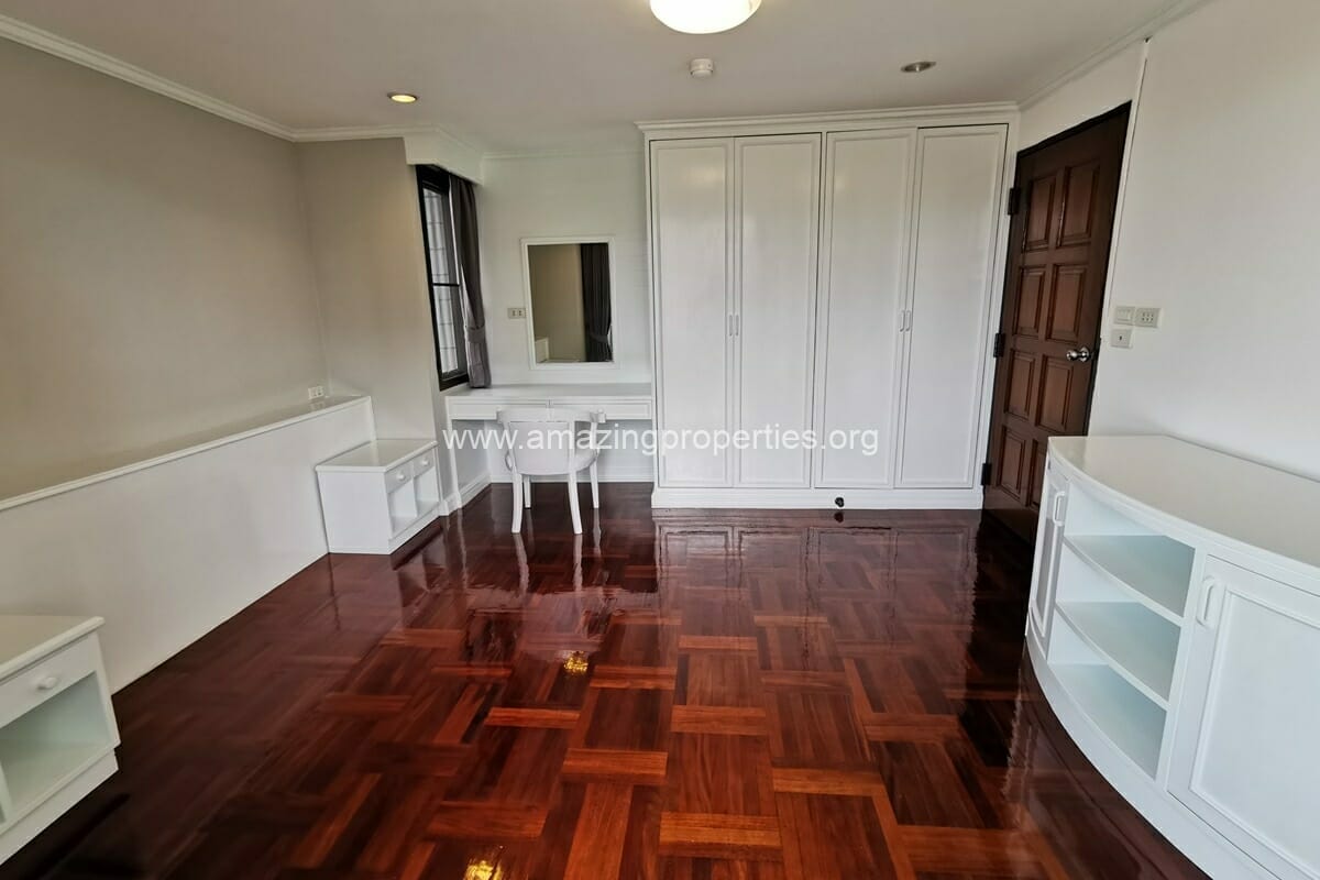 2-bedroom-apartment-Phrom-Phong-13-5566.jpg
