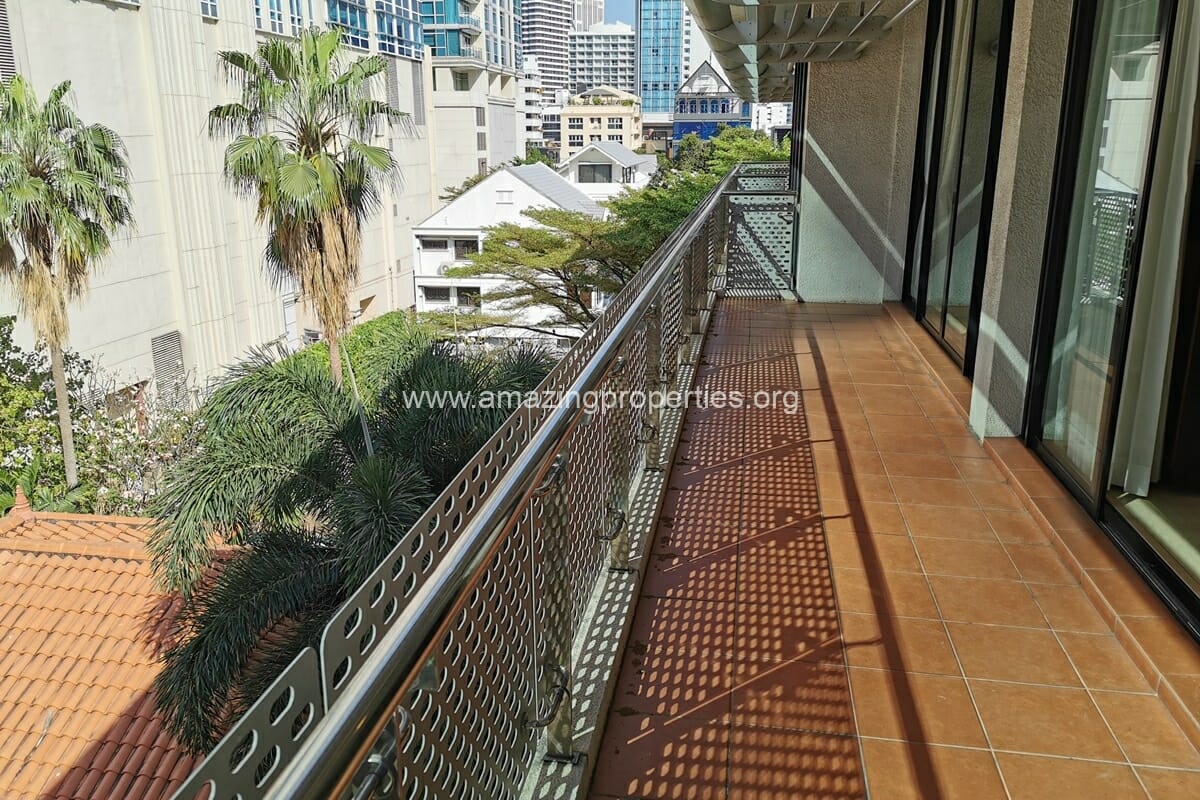 2-bedroom-apartment-Ploenchit-2-5087.jpg