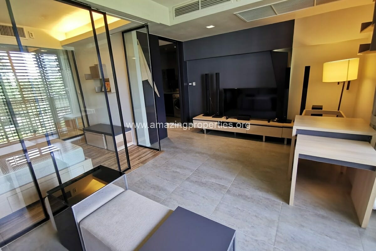 2-bedroom-condo-Circle-S-Sukhumvit-12-8-6693.jpg