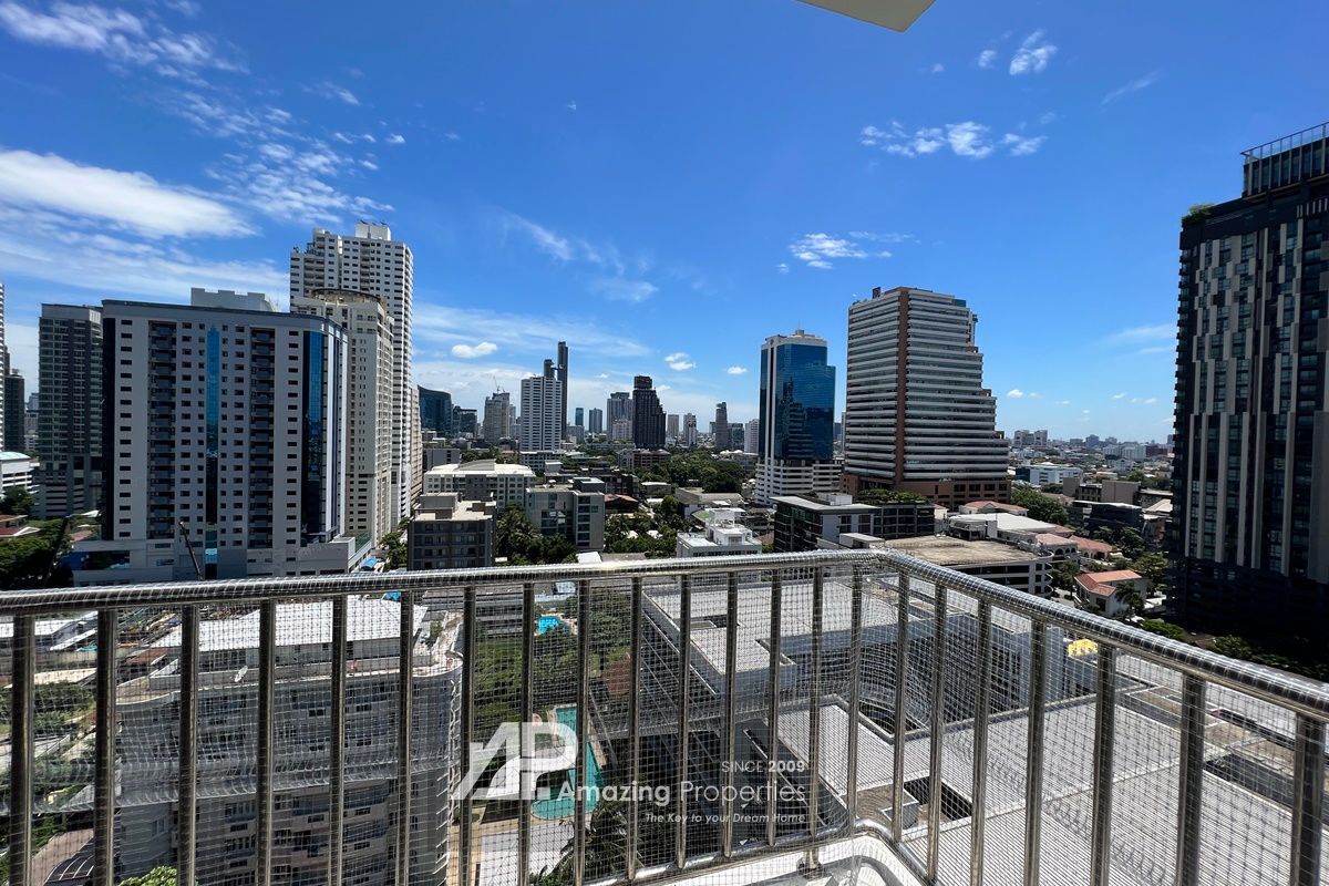 2-bedroom-for-sale-Fullerton-Sukhumvit-27-3411.jpg