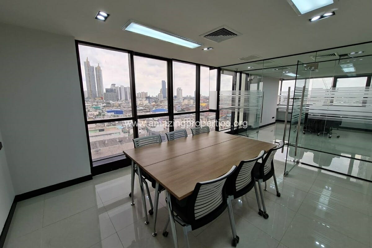 210-Sqm-Office-Jewellery-Center-Building-12-3356.jpg