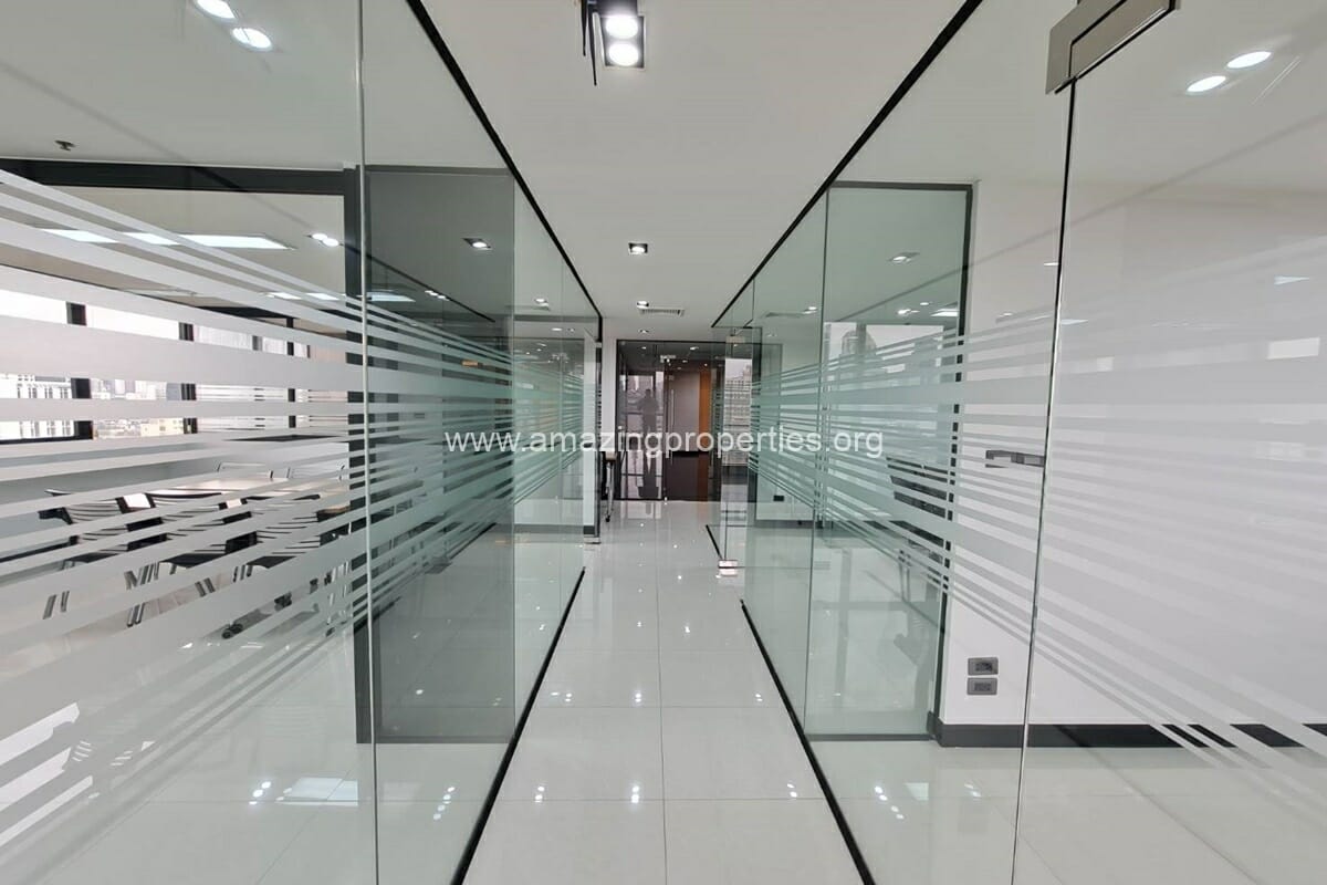 210-Sqm-Office-Jewellery-Center-Building-13-8891.jpg