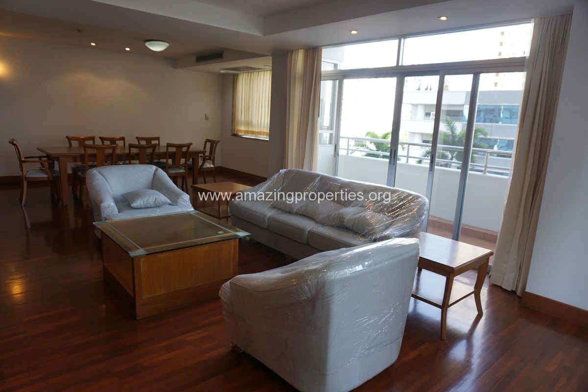 3-Bedroom-Apartment-Krungthep-Thani-Tower-1-1444.jpg