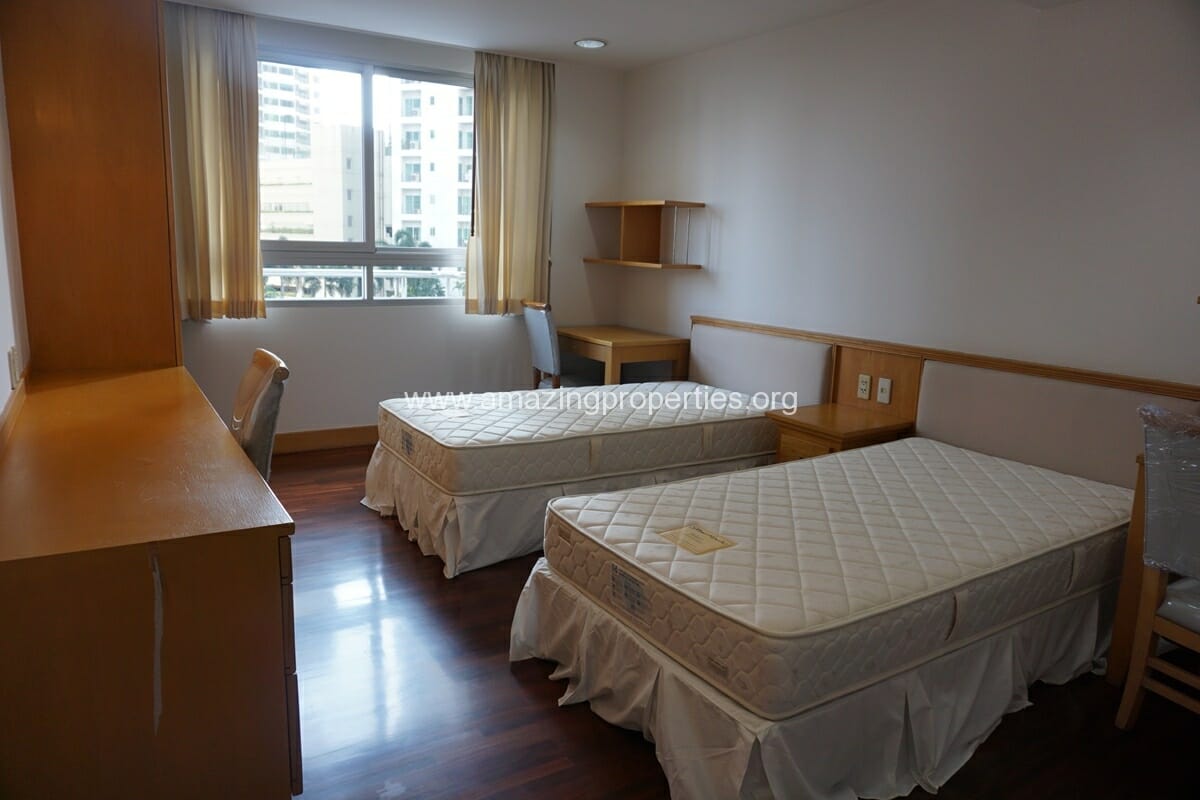 3-Bedroom-Apartment-Krungthep-Thani-Tower-18-5216.jpg