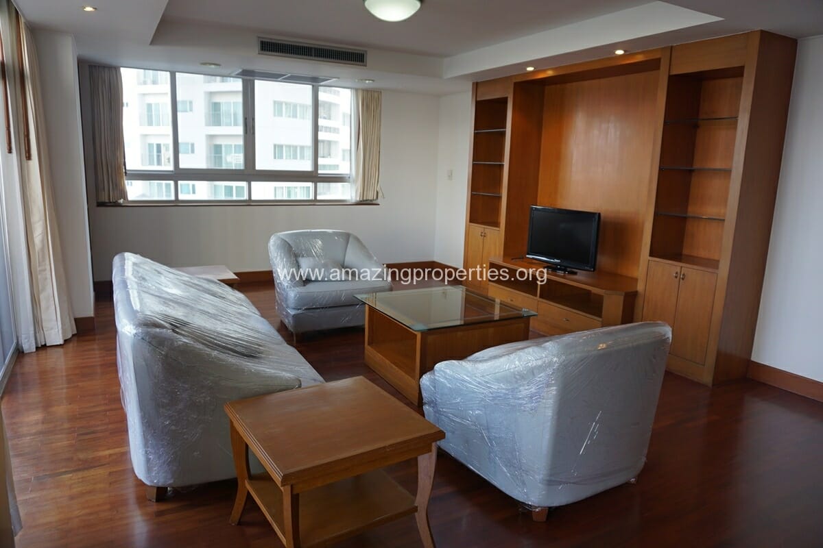3-Bedroom-Apartment-Krungthep-Thani-Tower-8-9973.jpg