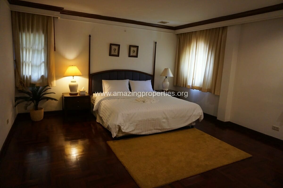 3-Bedroom-Apartment-Piya-Place-Tonson-15-5682.jpg