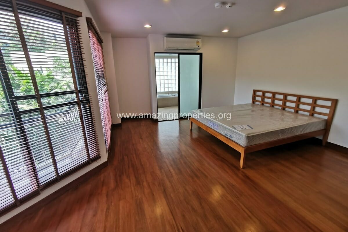 3-Bedroom-Apartment-Serenity-Park-Sathorn-11-2516.jpg