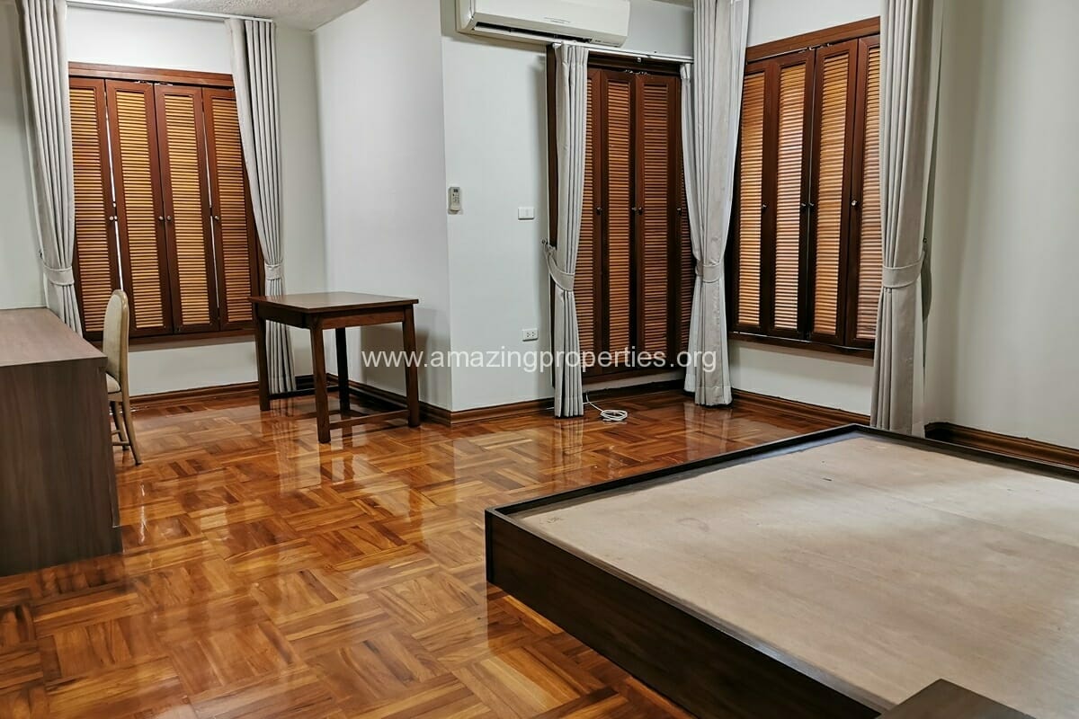 3-Bedroom-Apartment-Vanicha-Park-Langsuan-12-2502.jpg