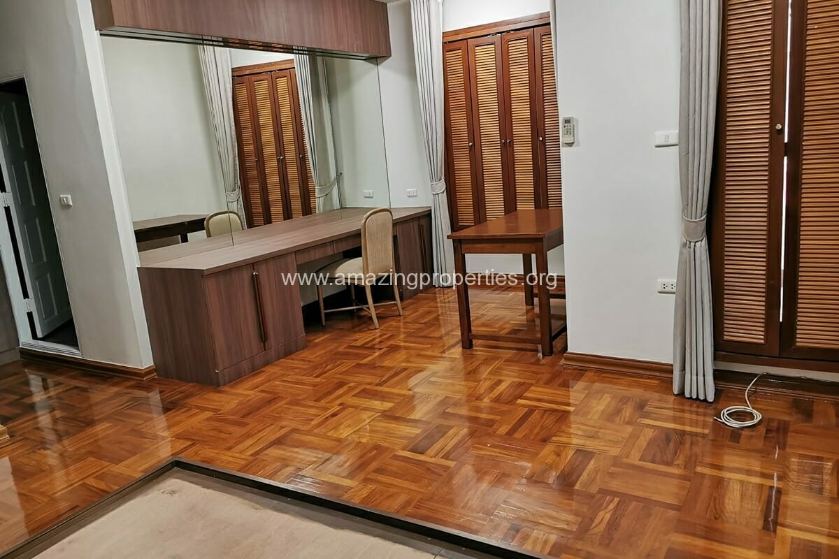 3-Bedroom-Apartment-Vanicha-Park-Langsuan-13-5398.jpg