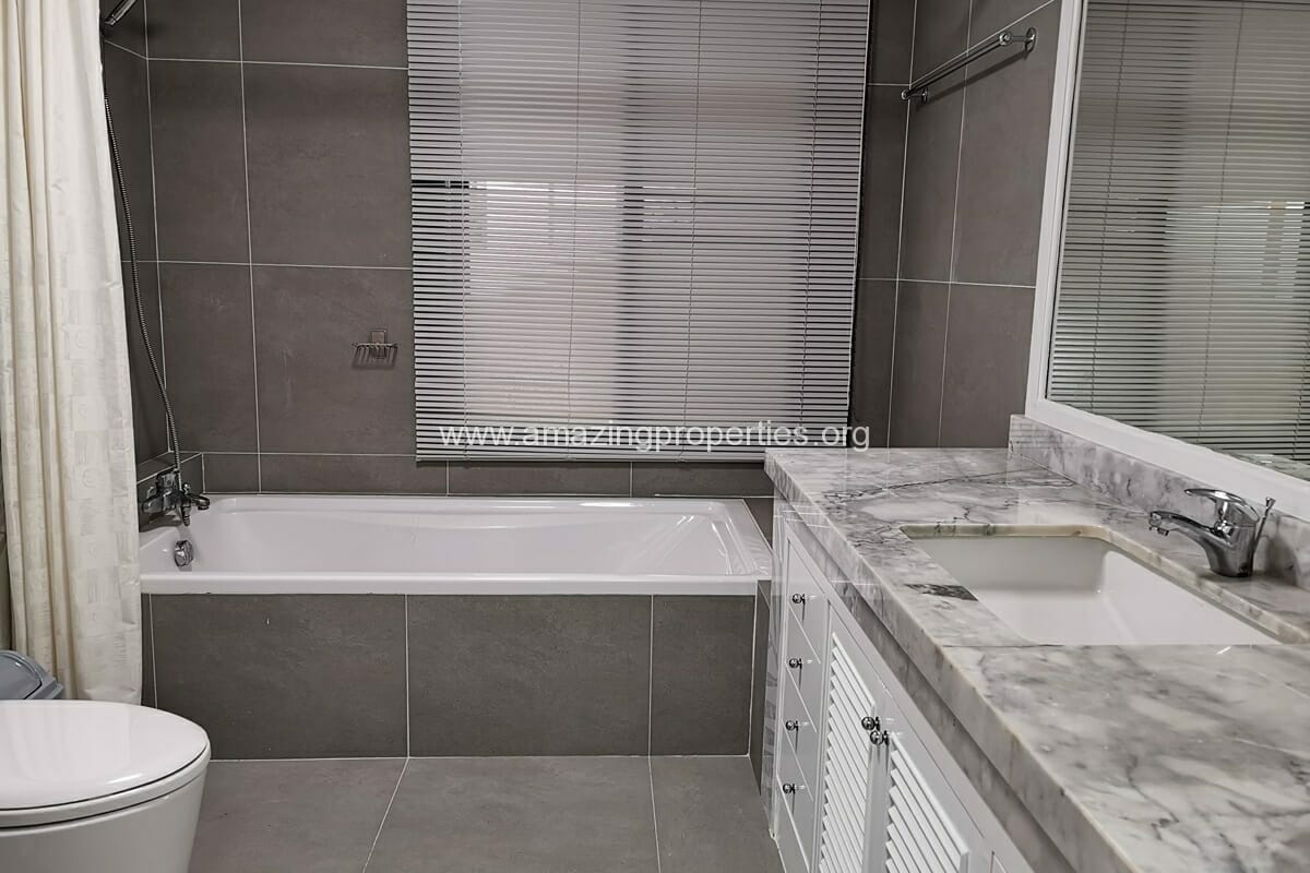 3-Bedroom-Apartment-Vanicha-Park-Langsuan-14-5490.jpg