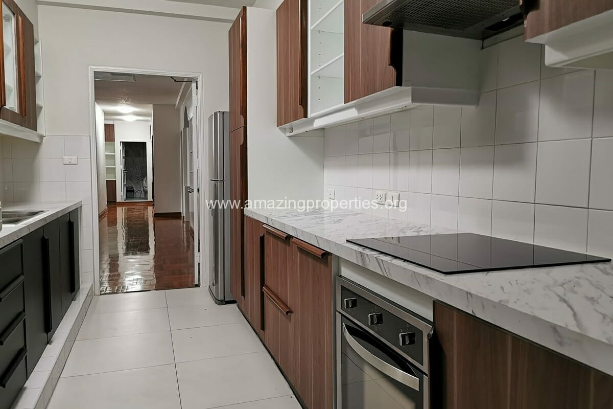 3-Bedroom-Apartment-Vanicha-Park-Langsuan-7-3948.jpg