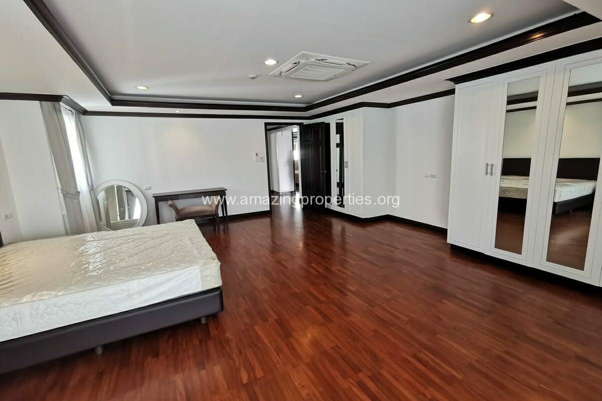 3-Bedroom-Apartment-at-Jaspal-Residential-15-2181.jpg
