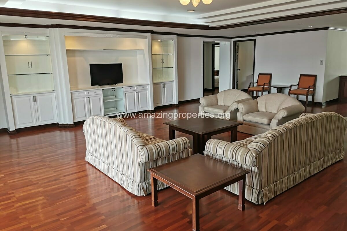 3-Bedroom-Apartment-at-Jaspal-Residential-6-5451.jpg