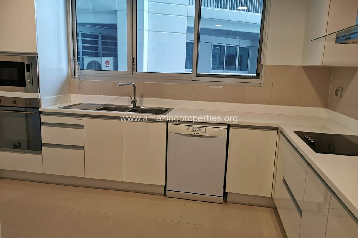 3-Bedroom-Apartment-for-Rent-at-Chodtayakorn-9-7527.jpg